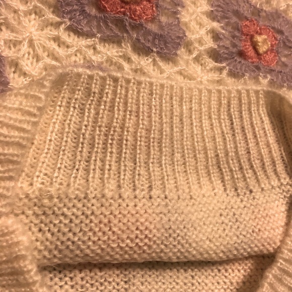 NEW Crocheted Knit Peach/Purple Pattern Cardigan Sweater - Picture 13 of 15